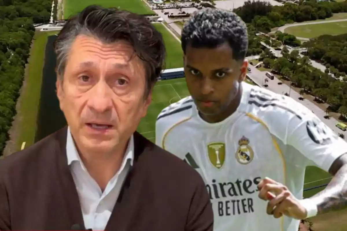 Un hombre de cabello oscuro y un jugador de fútbol con uniforme blanco del Real Madrid aparecen frente a un campo de entrenamiento rodeado de árboles.