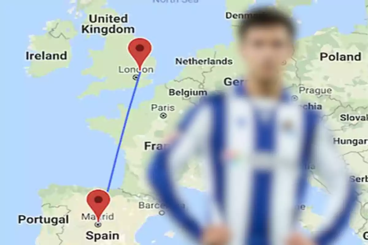 Mapa de Europa con una línea que conecta Madrid y Londres y una figura desenfocada de un futbolista con uniforme azul y blanco al frente
