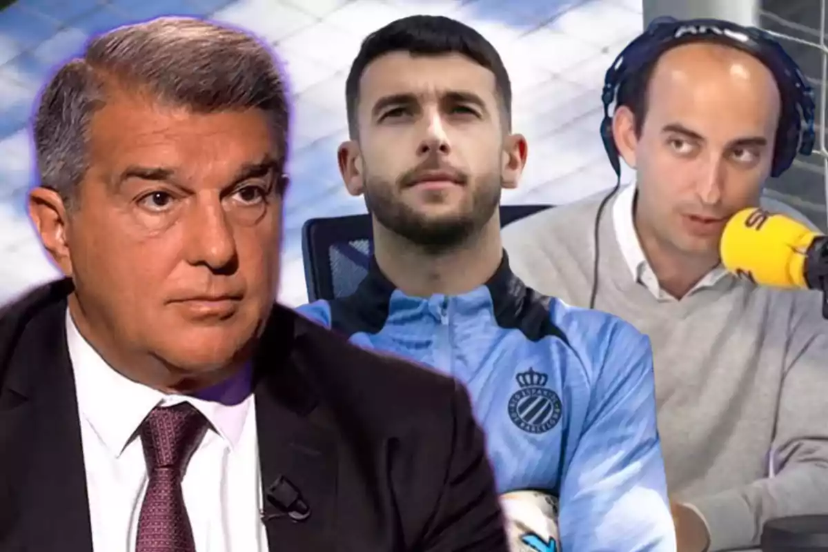 Tres hombres aparecen en la imagen, uno con traje y corbata, otro con ropa deportiva azul y el tercero usando auriculares y hablando frente a un micrófono amarillo
