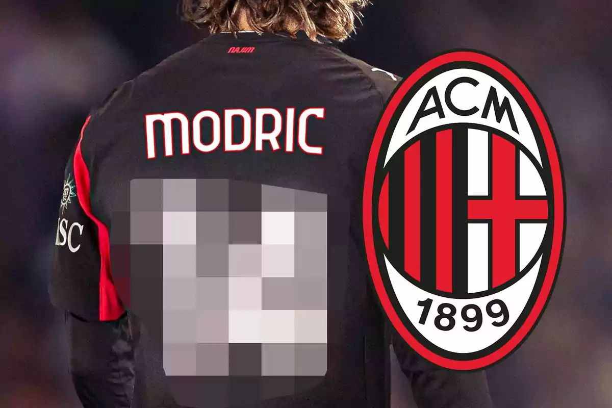 Jugador con camiseta negra del AC Milan con el nombre Modric y el logo del club a la derecha