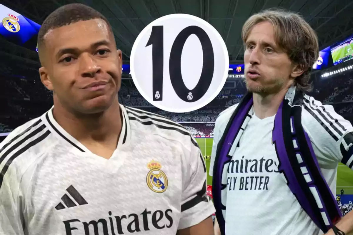 Dos futbolistas del Real Madrid con la camiseta blanca y el número 10 en grande al centro del estadio