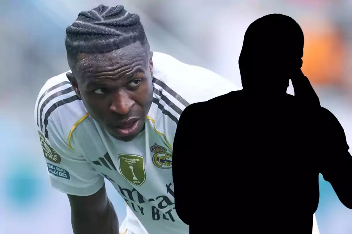 Futbolista con uniforme blanco del Real Madrid junto a la silueta negra de una persona en primer plano