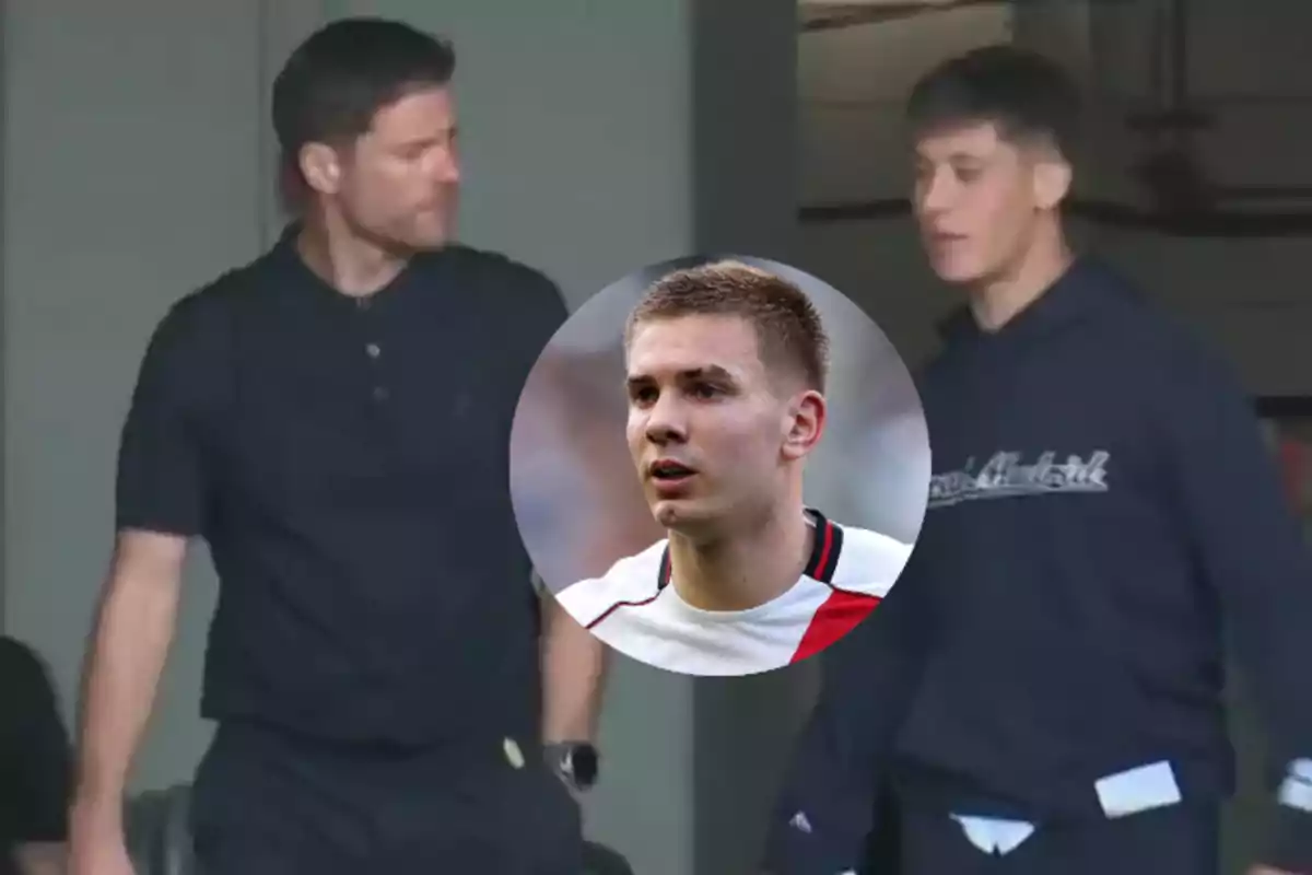 Two people are talking while walking, and in the center of the image, the face of a player appears superimposed inside a circle.