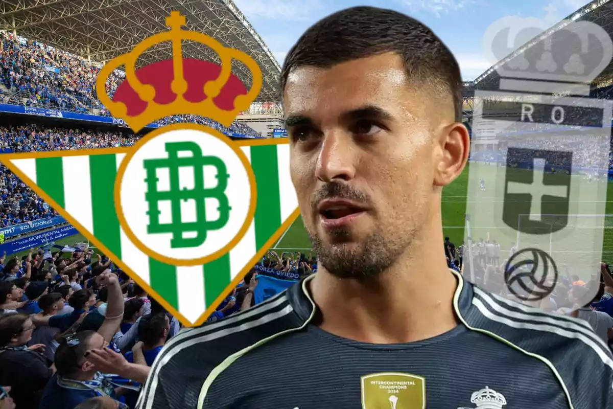 Futbolista en primer plano con el escudo del Real Betis a la izquierda y el escudo del Real Oviedo a la derecha sobre un estadio lleno de aficionados