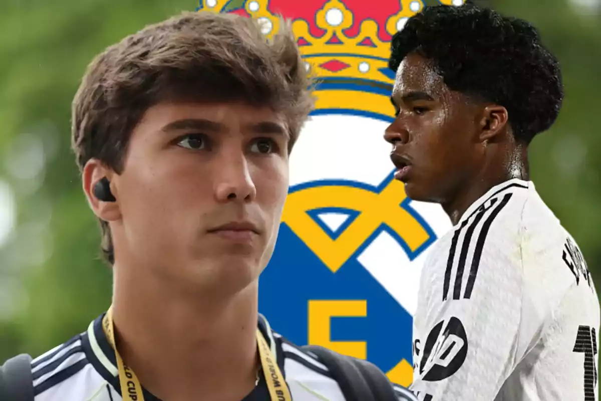 Dos jóvenes futbolistas con uniforme blanco y negro aparecen frente al escudo del Real Madrid