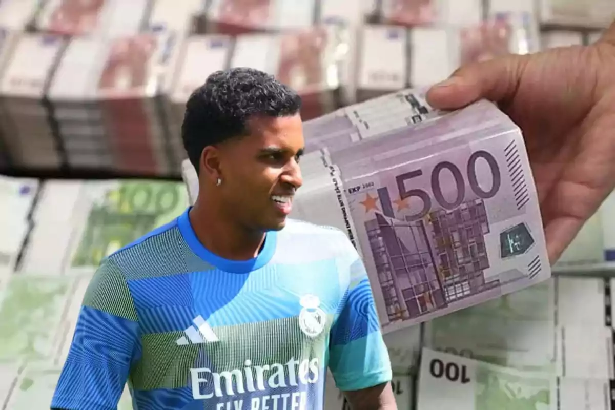 Futbolista con camiseta del Real Madrid frente a fajos de billetes de euro y una mano sosteniendo un paquete de billetes de 500 euros