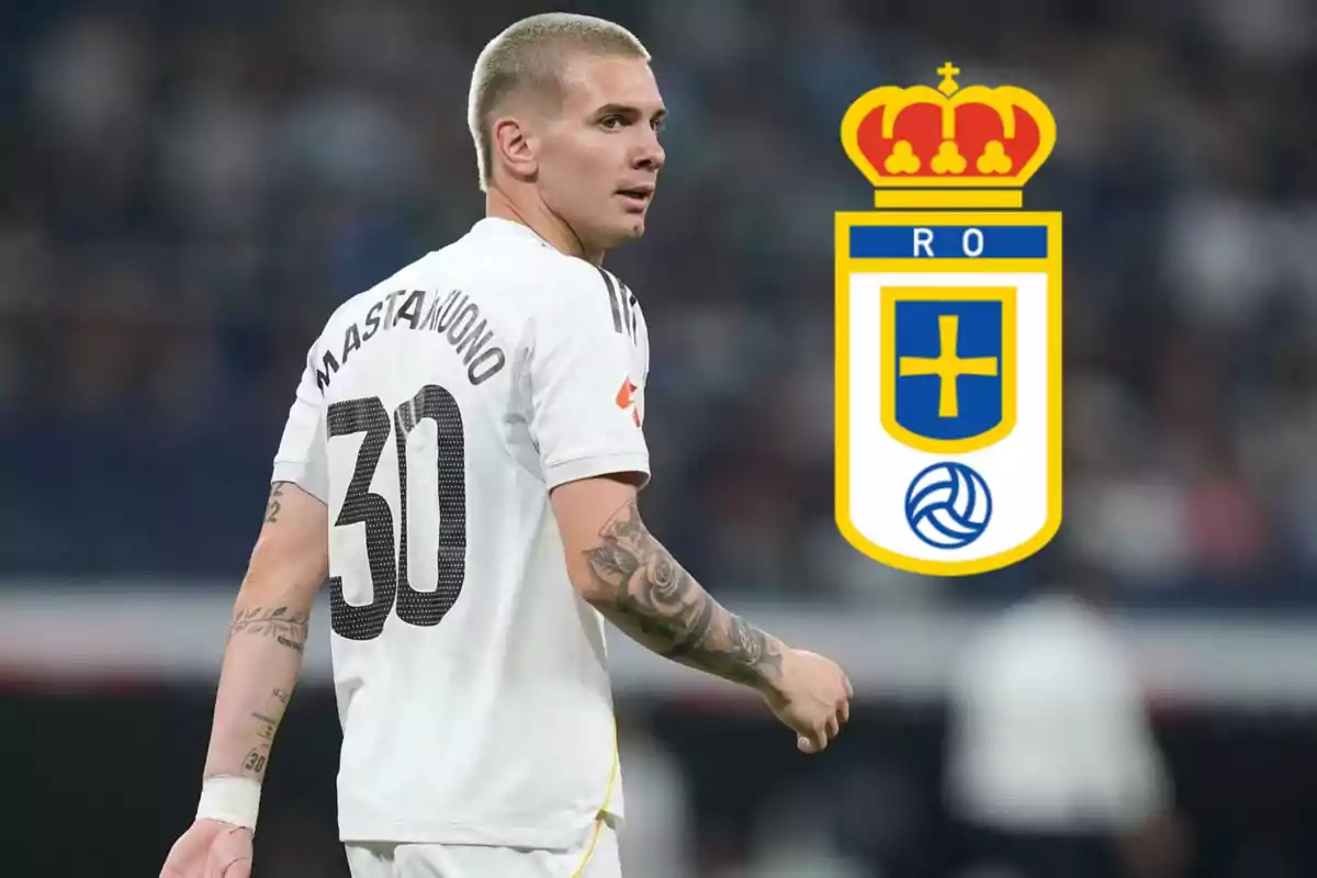 Soccer player with the number 30 and the name Mastantuono on the jersey next to the Real Oviedo crest
