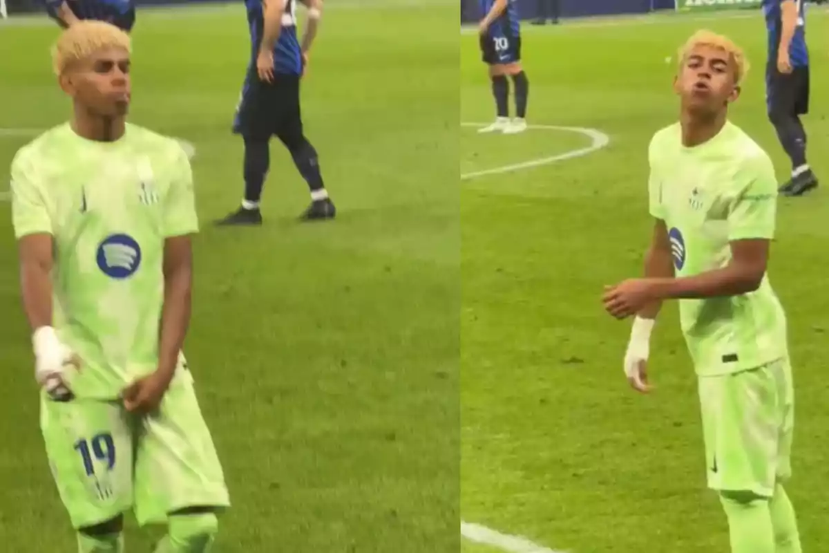 Futbolista con uniforme verde claro haciendo gestos polémicos durante un partido en el campo de fútbol