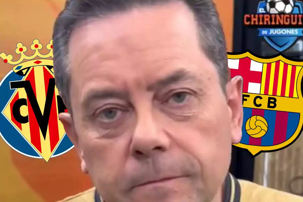 Primer plano de un hombre con expresión seria, al fondo se ven los escudos del Villarreal y el Barcelona junto al logo de un programa deportivo.