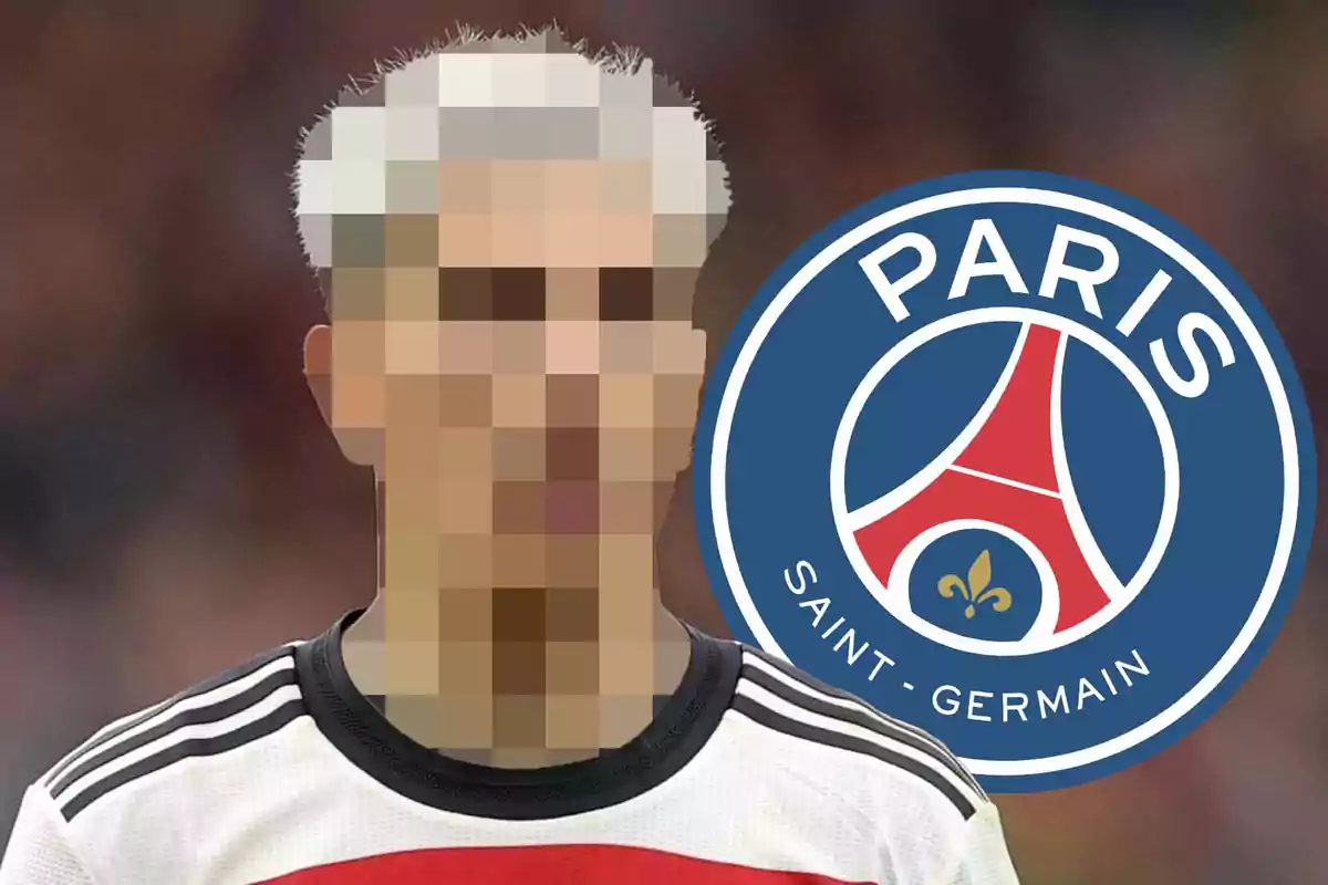 Una persona con el rostro pixelado lleva una camiseta deportiva y está junto al logo del Paris Saint-Germain.