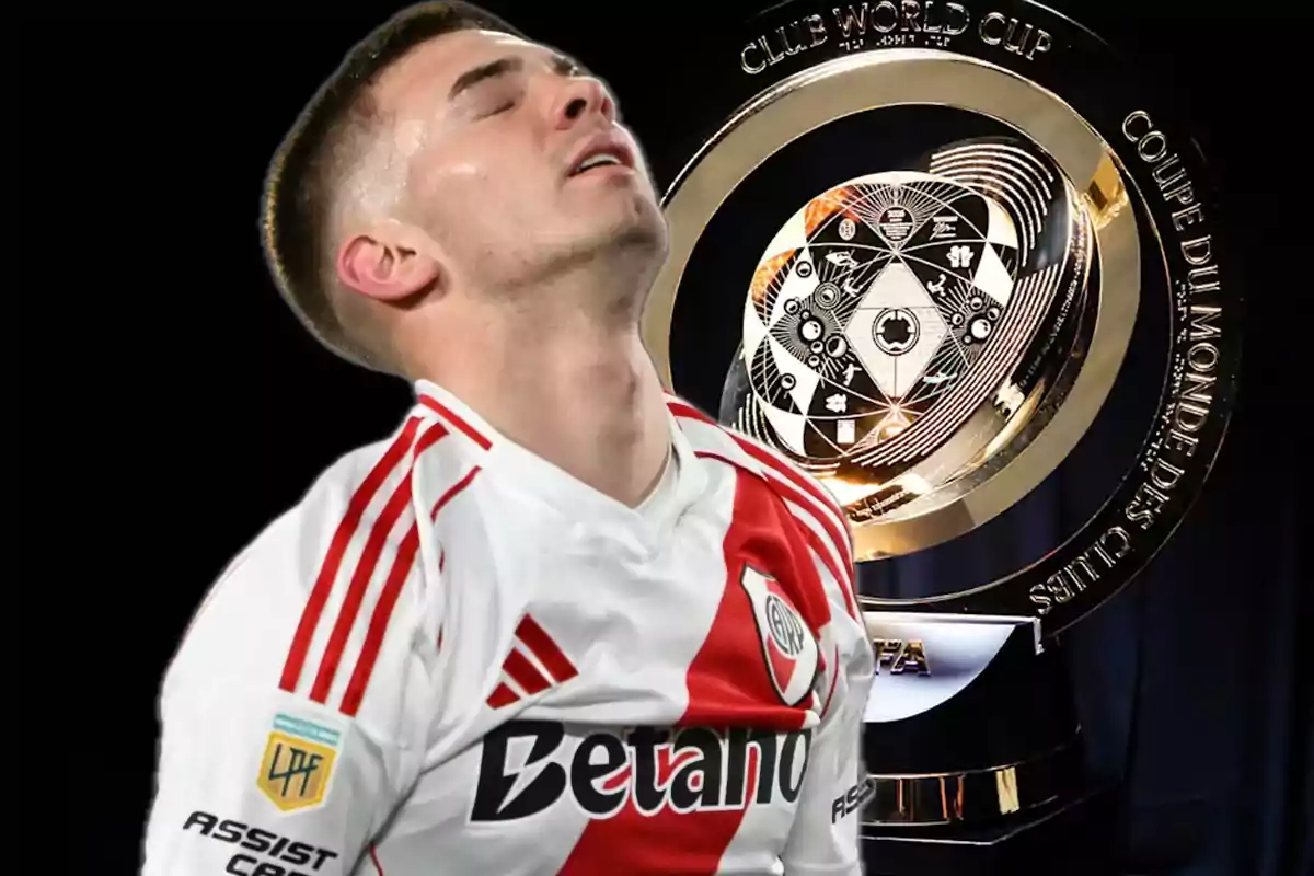 Jugador de River Plate con gesto de frustración frente al trofeo del Mundial de Clubes