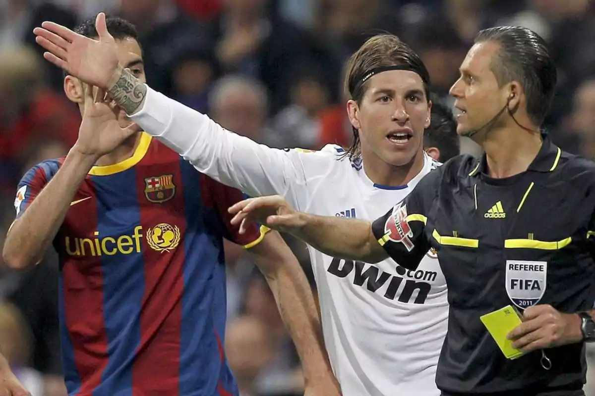 Muñiz Fernández Leaves Medina Cantalejo Reeling, Confession About the  Final's Referee