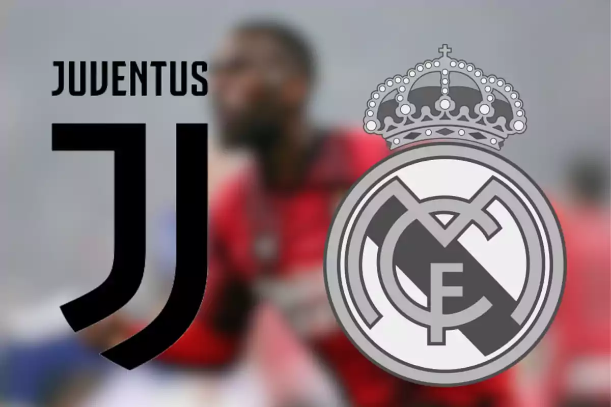 Logos de los equipos de fútbol Juventus y Real Madrid sobre un fondo desenfocado.