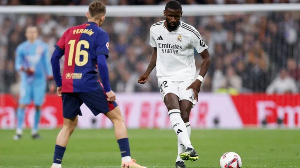 Rüdiger frente al Barça