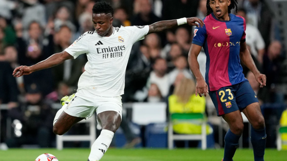 Vinícius Jr. durante el Clásico