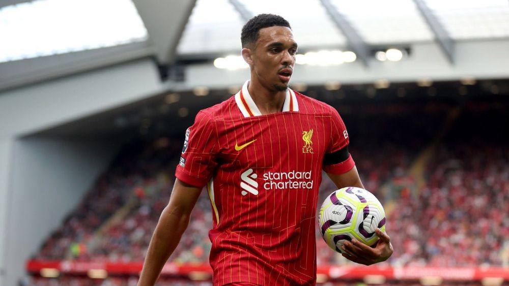 El Paris Saint-Germain piensa en el fichaje de Trent Alexander-Arnold.