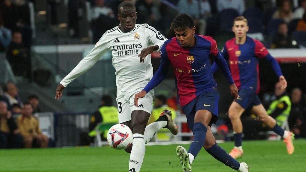 Lamine Yamal y Mendy en El Clásico